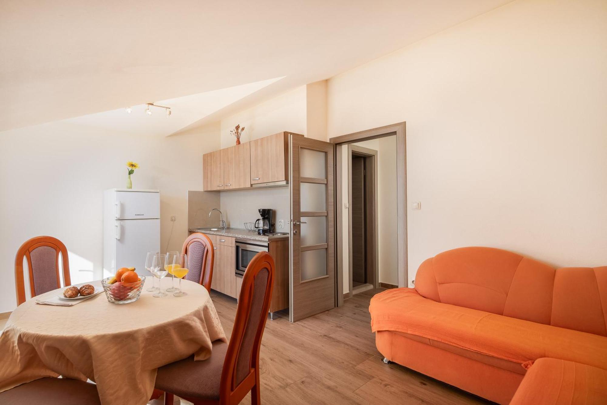 Filip Apartments - Free Parking By The House Makarska Exterior photo
